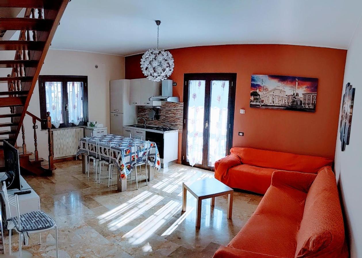 Casa Vacanze Volpe Dell'Etna Nicolosi Εξωτερικό φωτογραφία