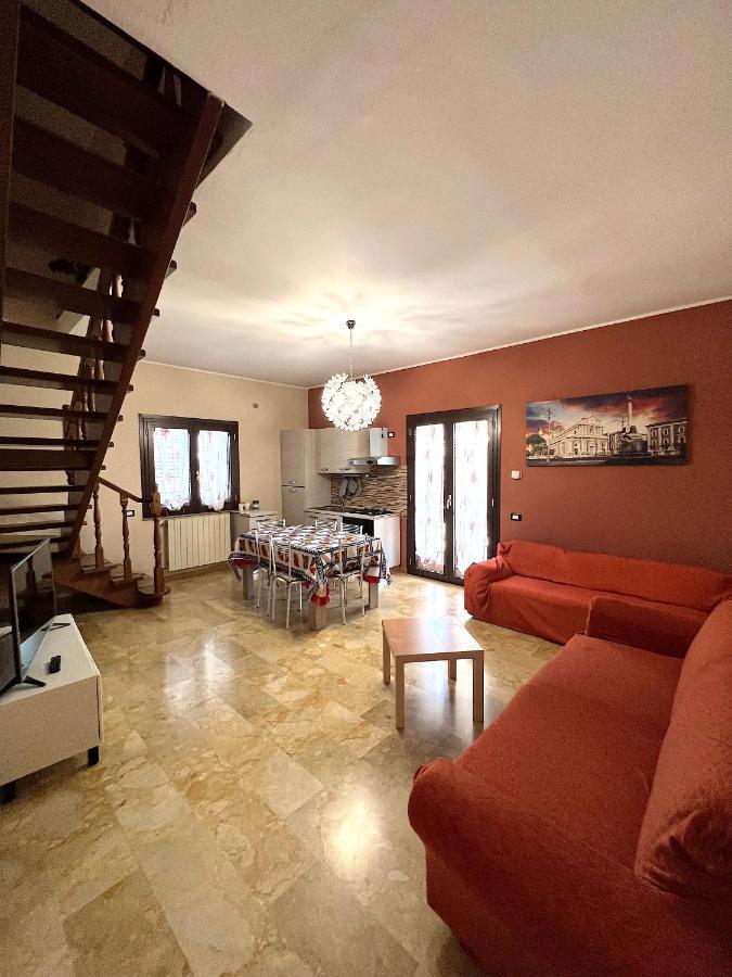 Casa Vacanze Volpe Dell'Etna Nicolosi Εξωτερικό φωτογραφία